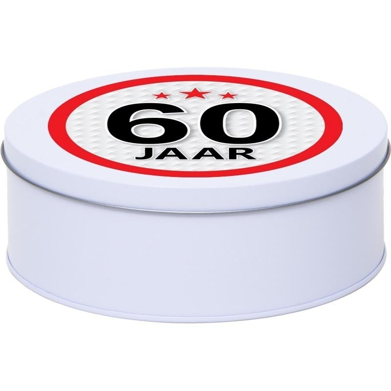 leeftijd-snoeptrommel-koektrommel-cadeau-wit-rond-blik-met-60-jaar-sticker_10176064