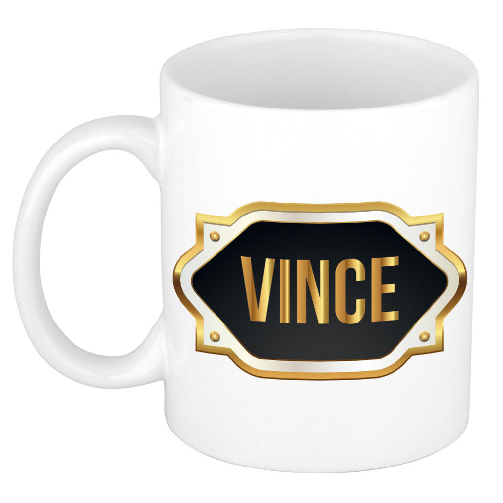 naam-cadeau-mok-heren-vince-gouden-embleem-300-ml-meester-bedankje_10260130