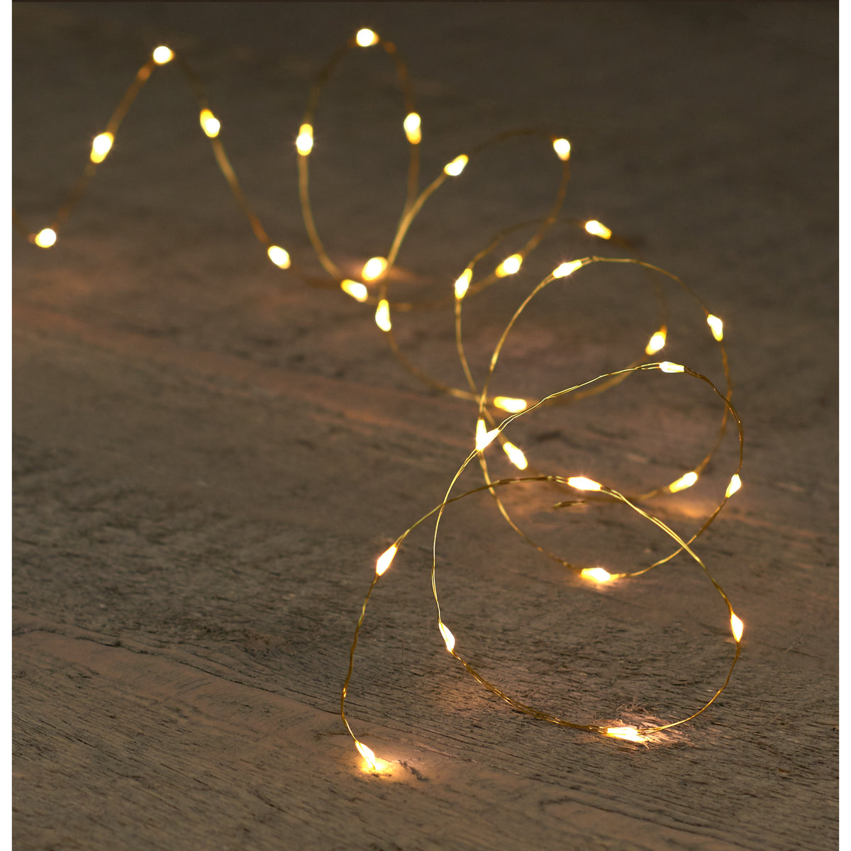 draadverlichting-goud-40-led-lampjes-warm-wit-200-cm-batterij-lichtsnoer_10272193-1