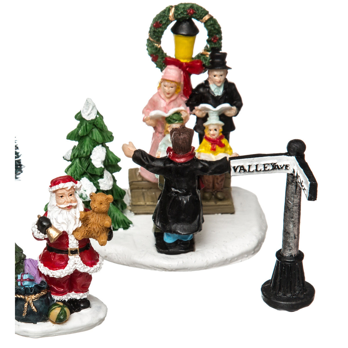 kerstdorp-accessoires-miniatuur-boompjes-en-figuurtjes-polyresin_10382267-1