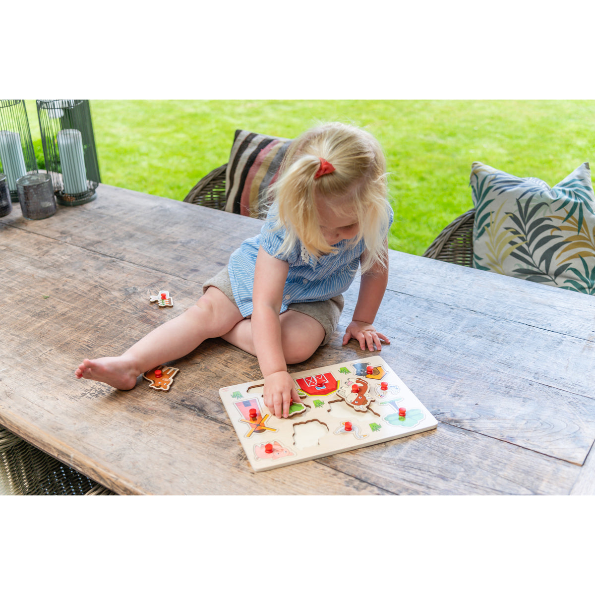 houten-knopjes-noppen-speelgoed-puzzel-boerderij-thema-30-x-22-cm_10239337
