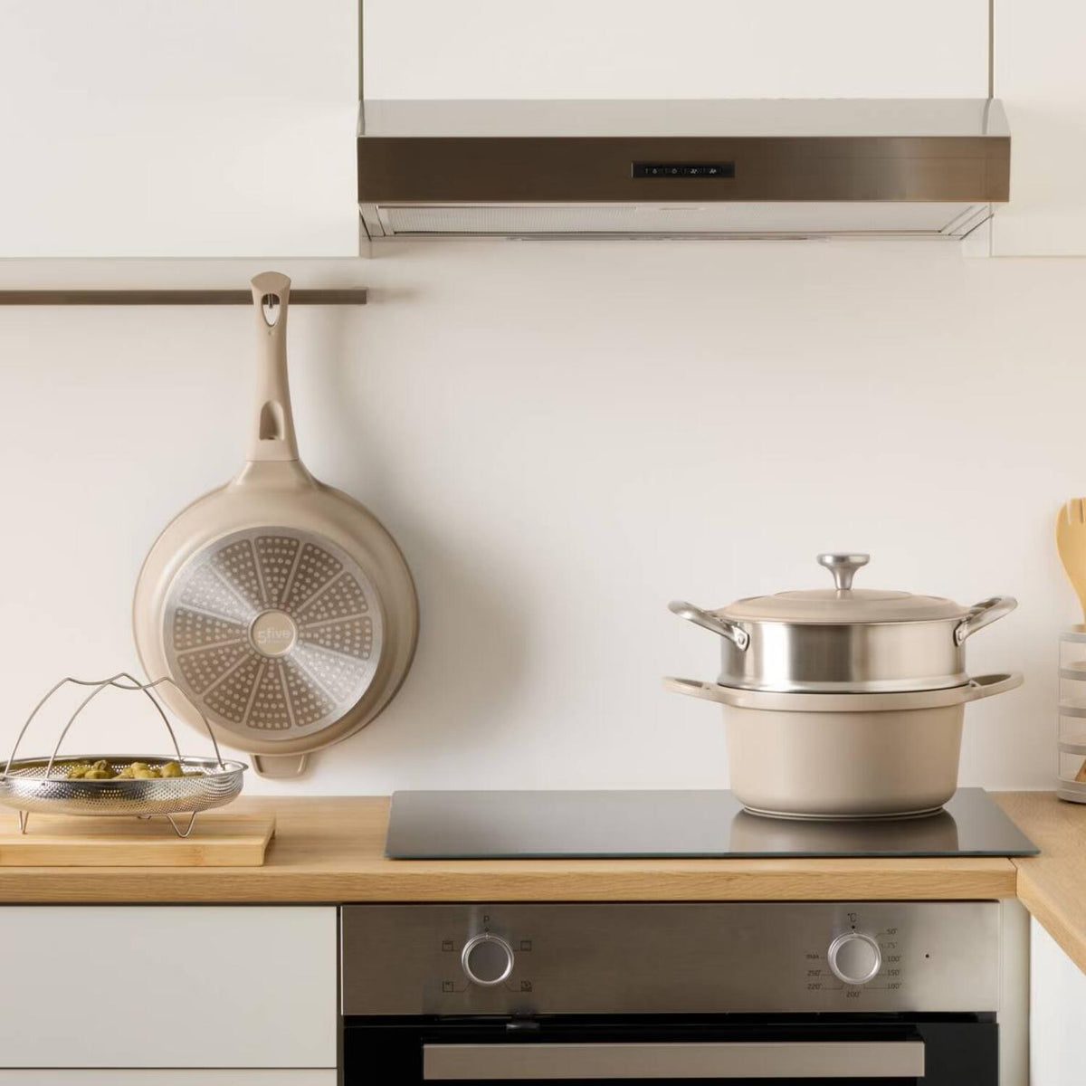 5five-braadpan-dublin-d28-cm-aluminium-taupe-met-deksel-pannen_10494524-9