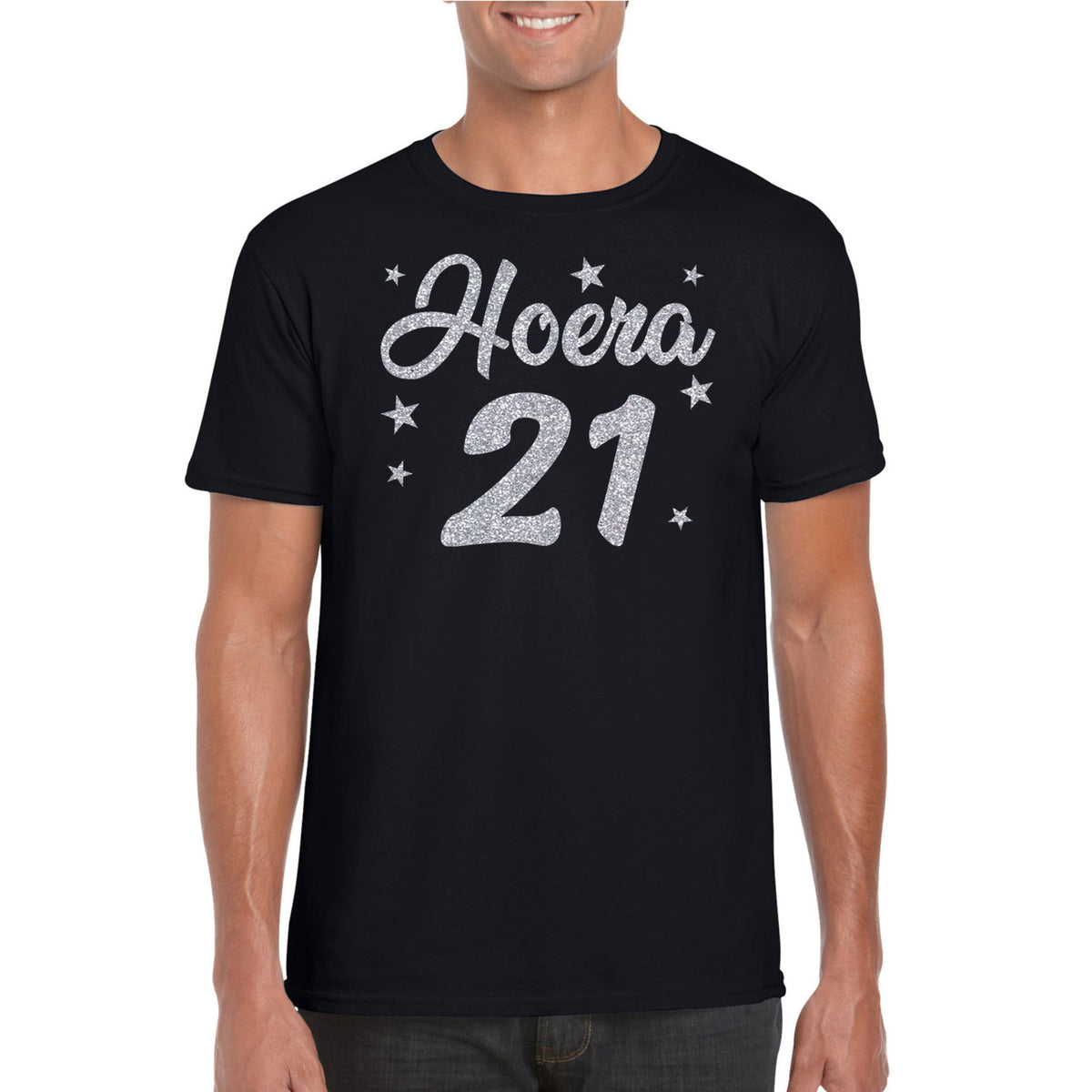hoera-21-jaar-verjaardag-cadeau-tshirt-zwart-zilver-glitter-print-heren_10251636-3