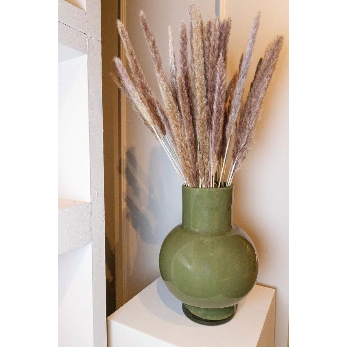 hakbijl-glass-bloemenvaas-deborah-donker-groen-glas-d31-x-h39-cm_10459649