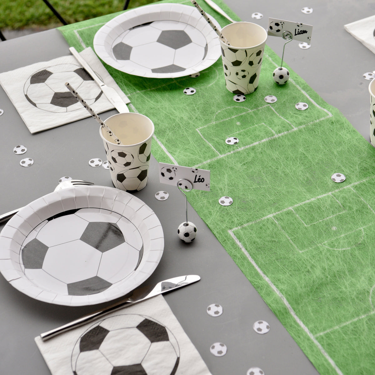 voetbal-thema-feest-wegwerpbordjes-10x-stuks-23-cm-ek-wk-themafeest_10399662-2