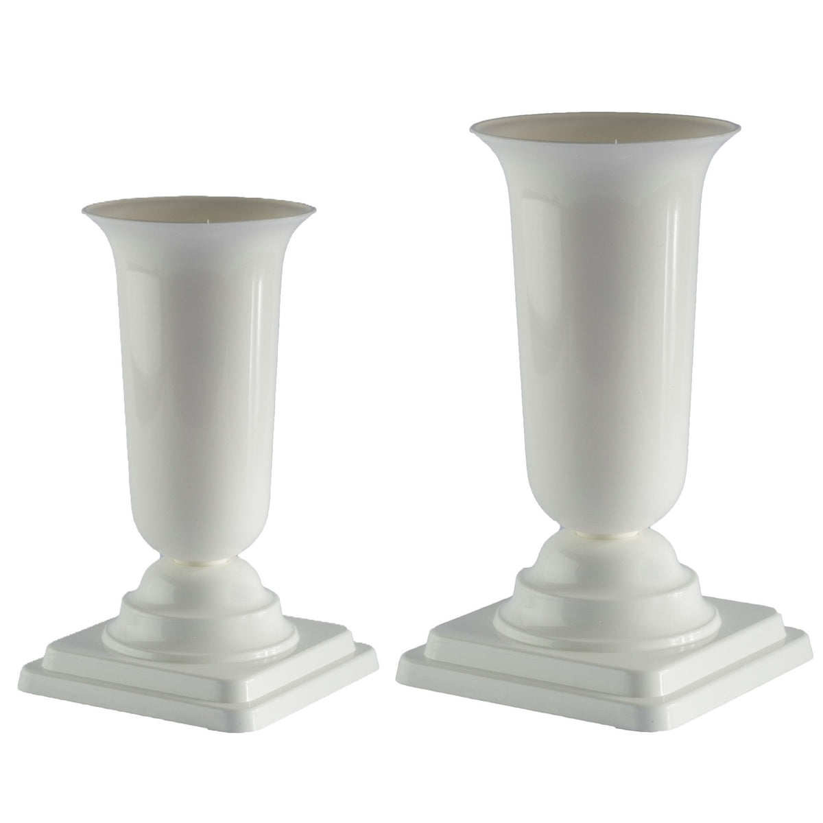 grafvazen-kunststof-set-van-2x-wit-h27-en-34-cm-bloemenvaas-voor-herdenkingsplaats-kerkhof_10443702