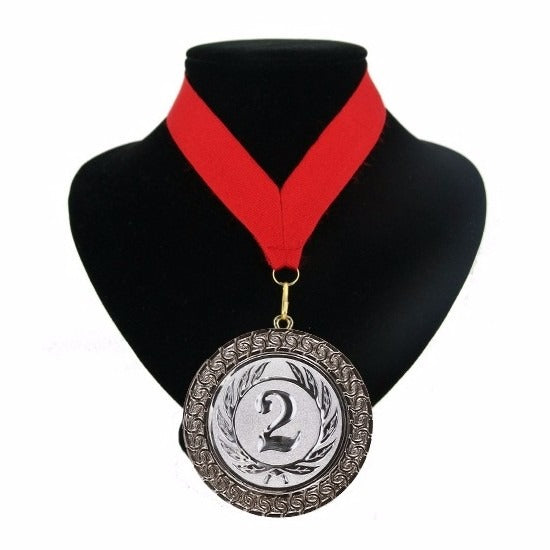 kampioensmedaille-nr-2-aan-rood-lint_10088791