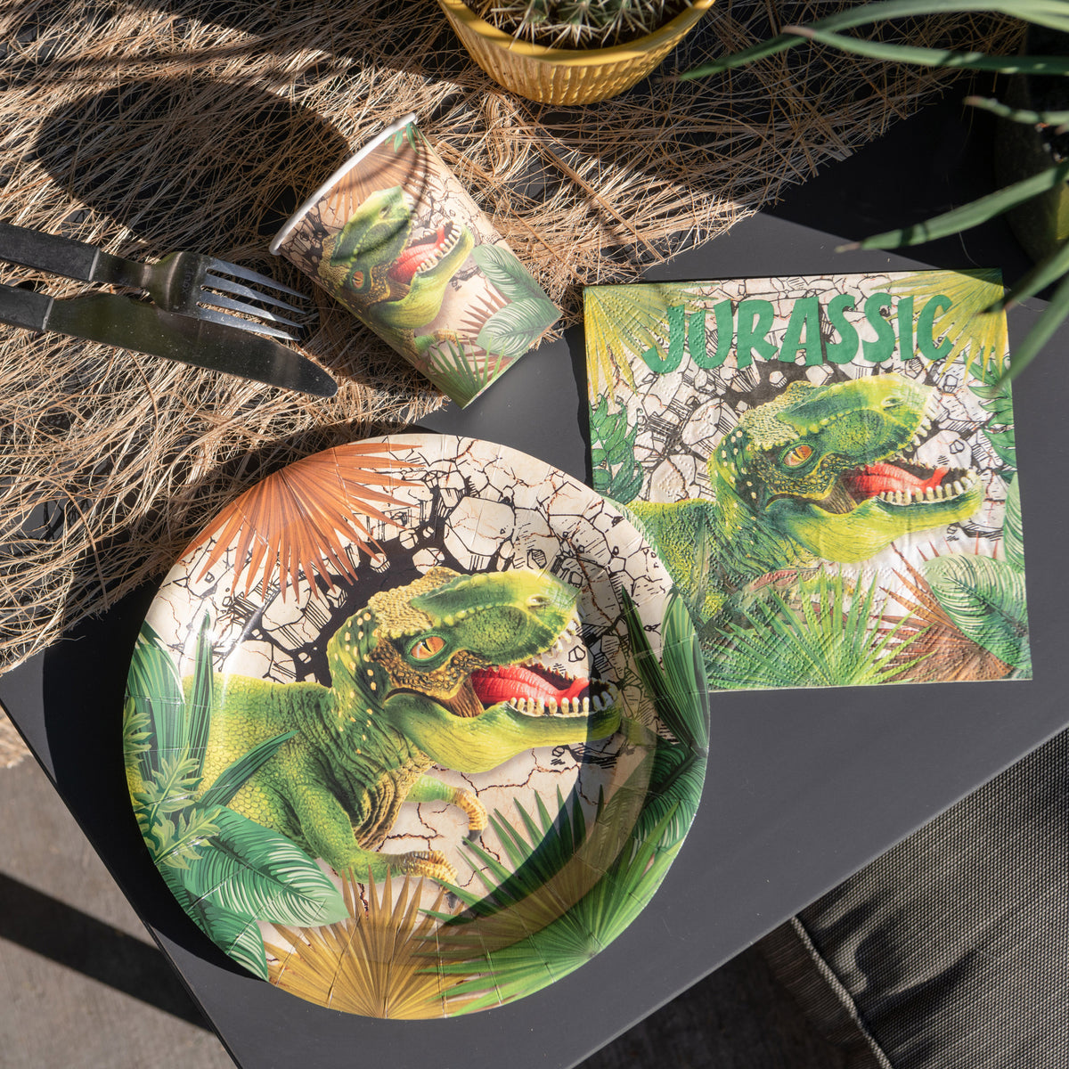 dinosaurus-thema-feest-servetten-20x-stuks-33-x-33-cm-papier-dino-trex-themafeest_10399889-2